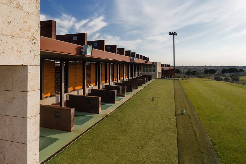 rehabilitación instalaciones Golf Santander Taylormade Fitting Center