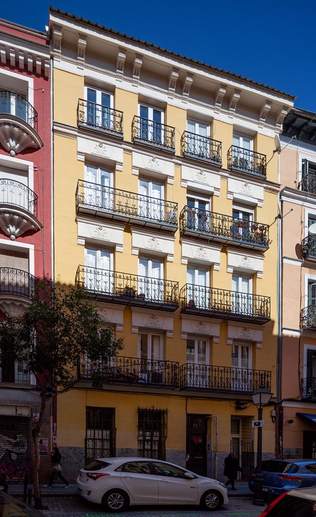vista total de rehabilitación de edificio en malasaña Madrid